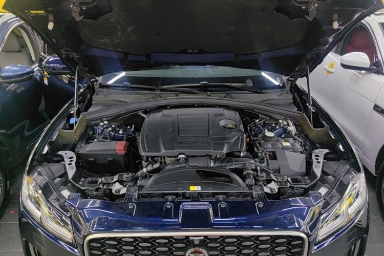 Used Jaguar F-PACE 2021 250 PS R-Dynamic S Engine Bay