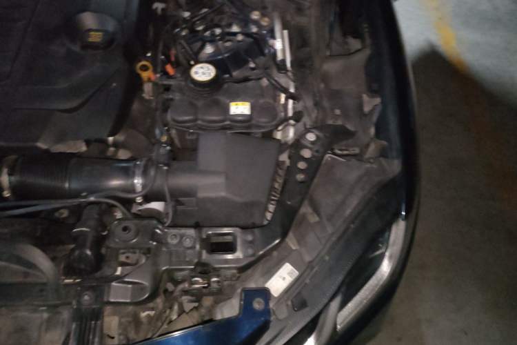 Used Jaguar F-PACE 2021 250 PS Engine Bay Left