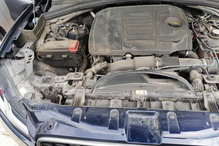 Used Jaguar F-PACE 2021 250 PS Engine Bay Right