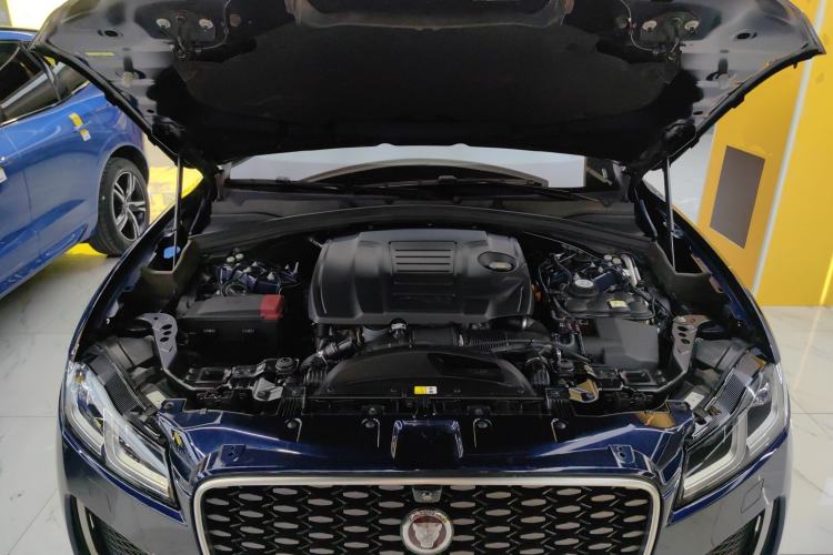 Used Jaguar F-PACE 2021 250 PS R-Dynamic S Engine Bay