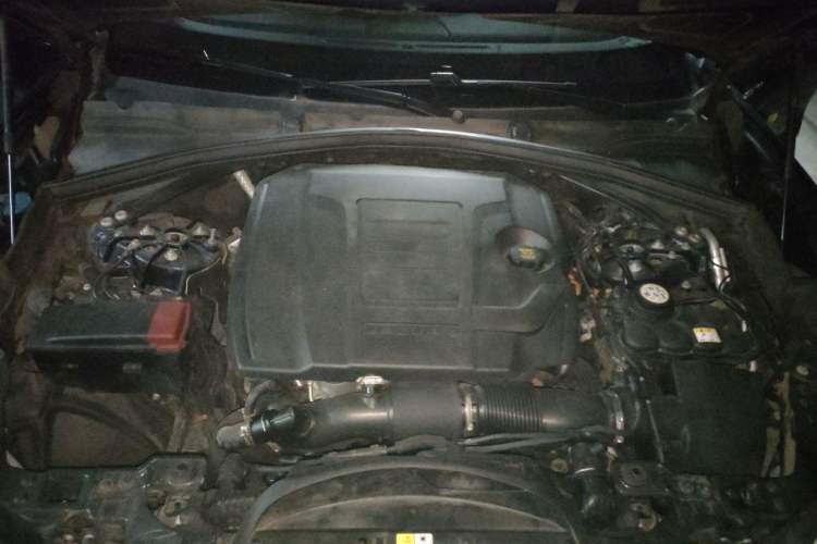 Used Jaguar F-PACE 2021 250 PS Engine Bay