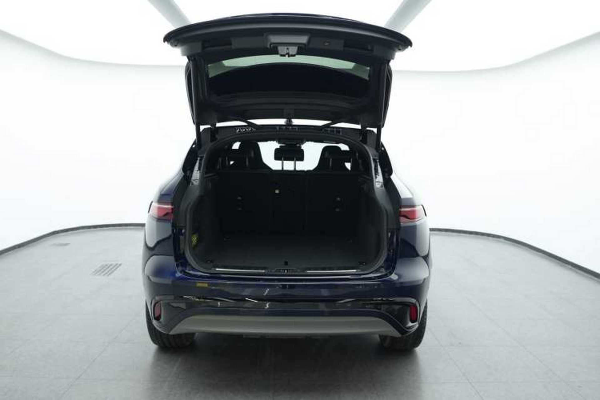 Used Jaguar F-PACE 2021 250 PS R-Dynamic S Exterior 8