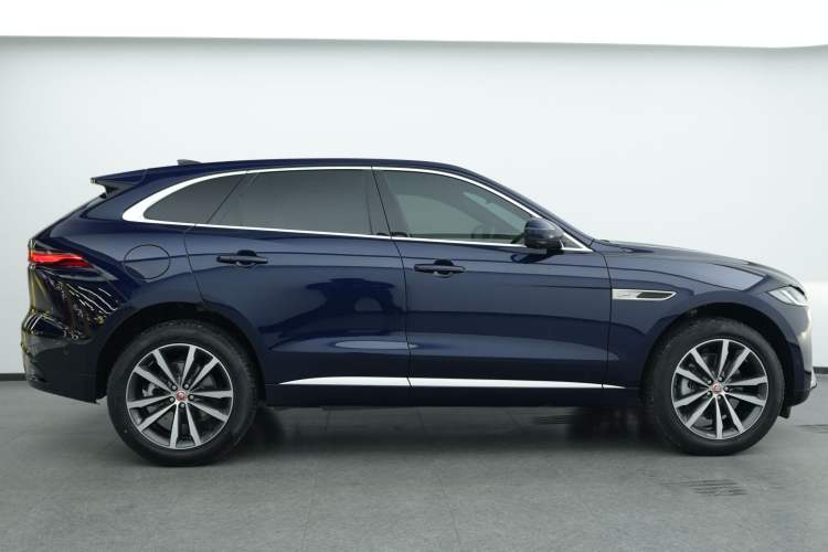 Used Jaguar F-PACE 2021 250 PS R-Dynamic S Exterior 9