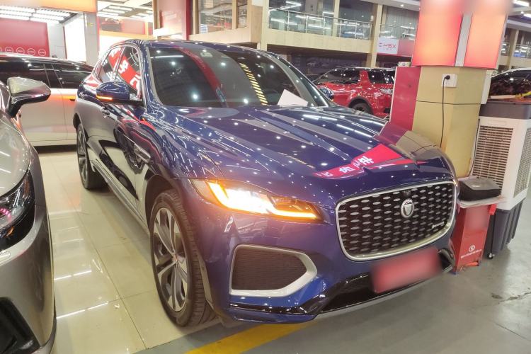 Used Jaguar F-PACE 2021 340 PS R-Dynamic SE Front Right 45 Deg