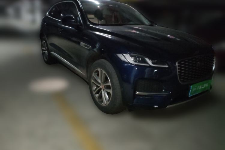 Used Jaguar F-PACE 2021 250 PS Front Right 45 Deg