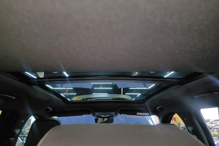 Used Jaguar F-PACE 2021 250 PS R-Dynamic S Headliner