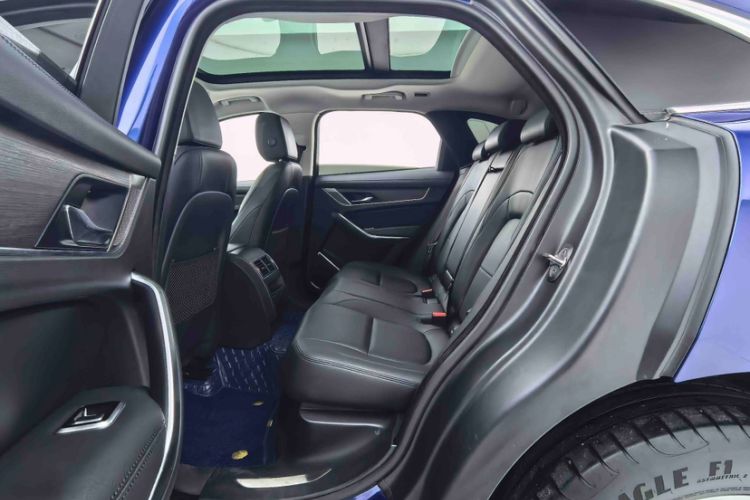 Used Jaguar F-PACE 2021 250 PS Interior 5