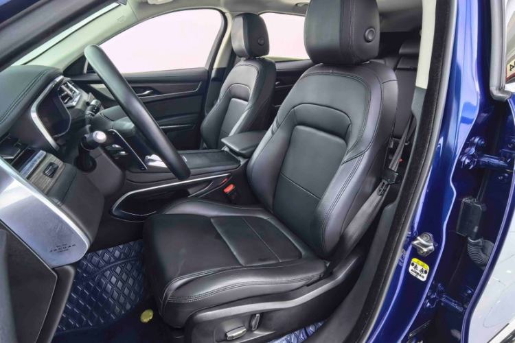 Used Jaguar F-PACE 2021 250 PS Interior 7