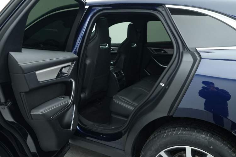 Used Jaguar F-PACE 2021 250 PS R-Dynamic S Interior 9
