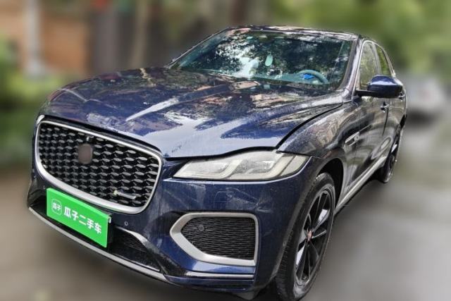 Jaguar F-PACE 2021 250 PS R-Dynamic SE de segunda mano