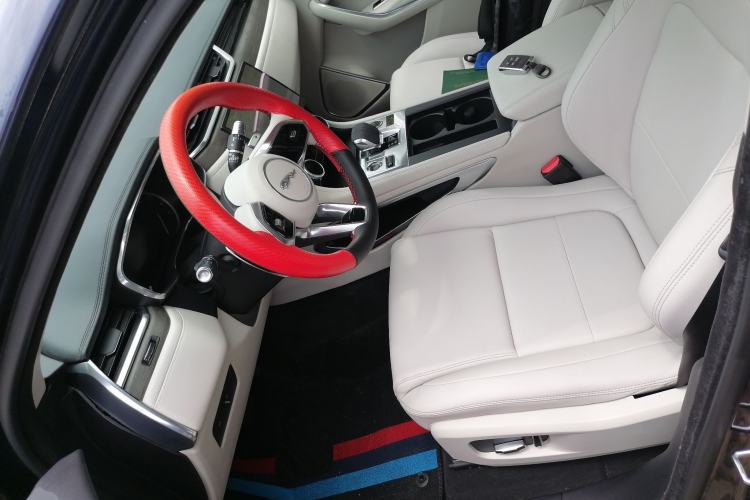 Used Jaguar F-PACE 2021 250 PS Left Front Seat