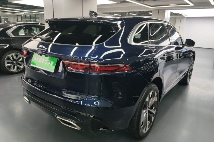 Used Jaguar F-PACE 2021 340 PS R-Dynamic SE Rear Right 45 Deg