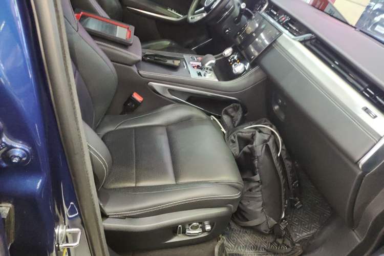 Used Jaguar F-PACE 2021 340 PS R-Dynamic SE Right Front Seat