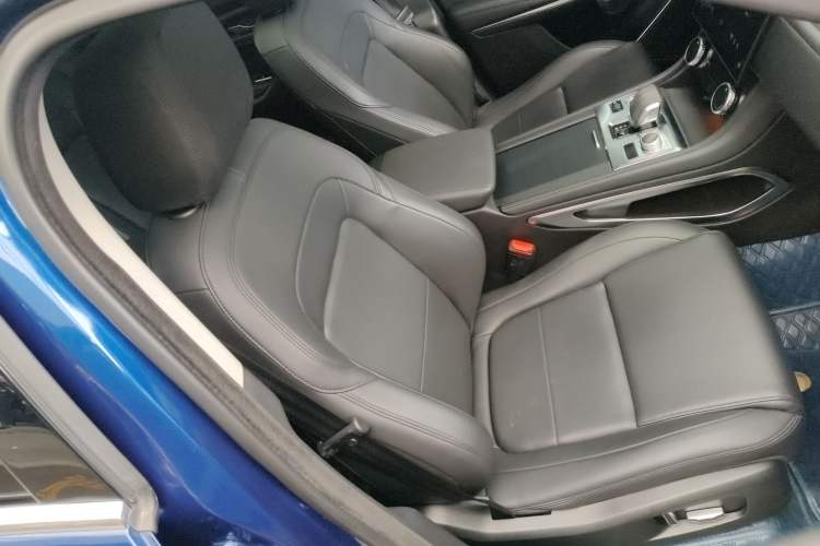 Used Jaguar F-PACE 2021 250 PS Right Front Seat