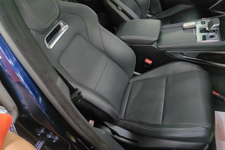 Used Jaguar F-PACE 2021 250 PS R-Dynamic S Right Front Seat