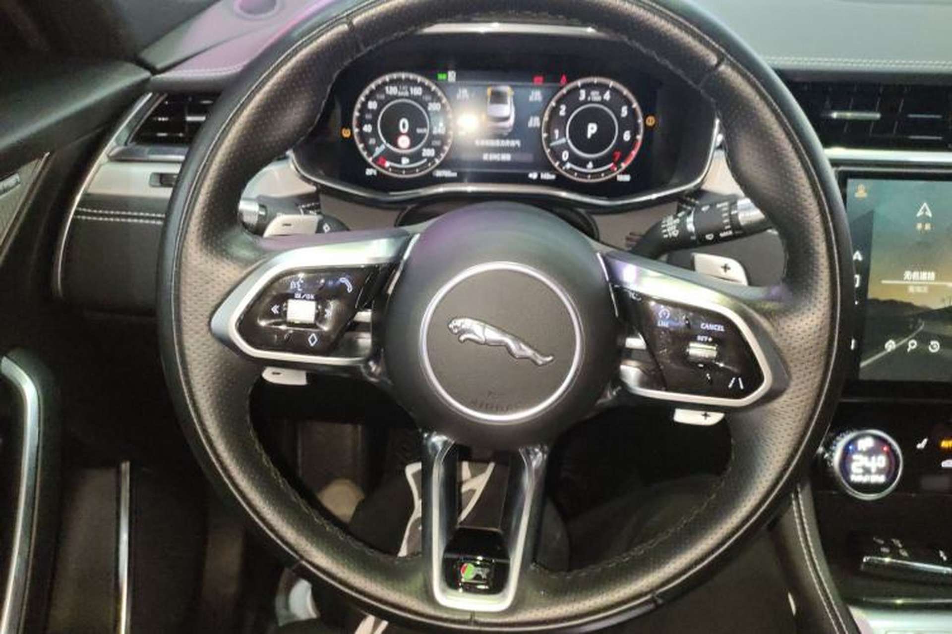 Used Jaguar F-PACE 2021 340 PS R-Dynamic SE Steering Wheel