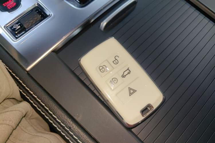 Used Jaguar F-PACE 2021 250 PS R-Dynamic S Vehicle Key