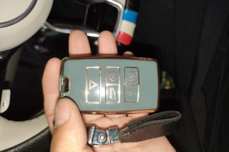 Used Jaguar F-PACE 2021 250 PS Vehicle Key