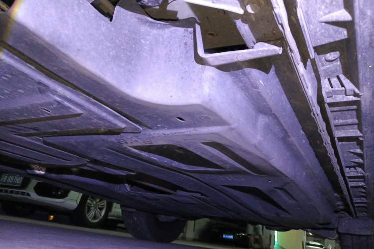 Used Jaguar F-PACE 2021 340 PS R-Dynamic SE Chassis Front Left