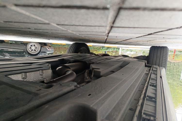 Used Jaguar F-PACE 2021 340 PS R-Dynamic SE Chassis Front Right