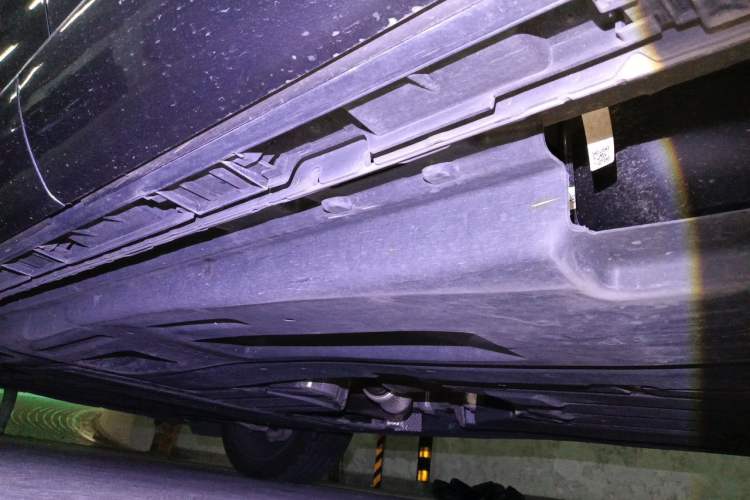 Used Jaguar F-PACE 2021 340 PS R-Dynamic SE Chassis Rear Left