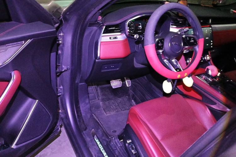 Used Jaguar F-PACE 2021 340 PS R-Dynamic SE Driver Seat
