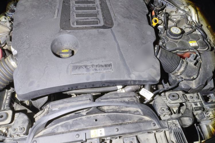 Used Jaguar F-PACE 2021 340 PS R-Dynamic SE Engine Bay
