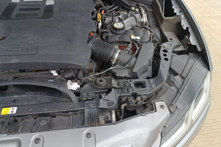 Used Jaguar F-PACE 2021 340 PS R-Dynamic SE Engine Bay Left