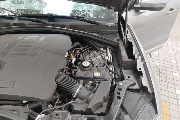 Used Jaguar F-PACE 2021 340 PS R-Dynamic SE Engine Bay Left