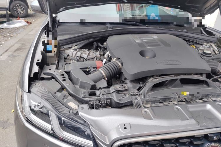 Used Jaguar F-PACE 2021 340 PS R-Dynamic SE Engine Bay Right