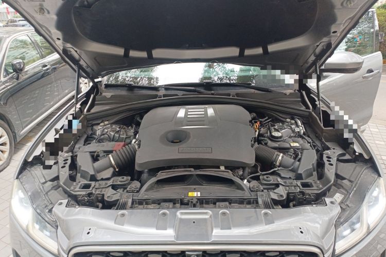 Used Jaguar F-PACE 2021 340 PS R-Dynamic SE Engine Bay