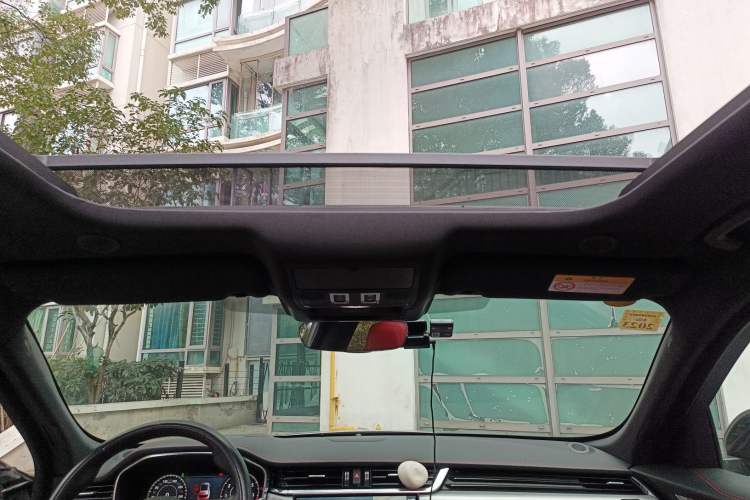 Used Jaguar F-PACE 2021 340 PS R-Dynamic SE Headliner