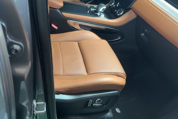 Used Jaguar F-PACE 2021 250 PS R-Dynamic S Interior 5