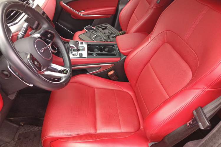 Used Jaguar F-PACE 2021 340 PS R-Dynamic SE Left Front Seat