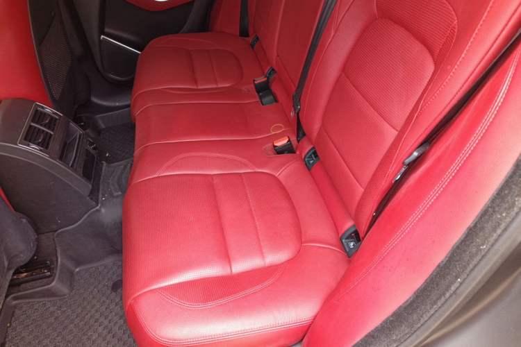 Used Jaguar F-PACE 2021 340 PS R-Dynamic SE Left Rear Seat