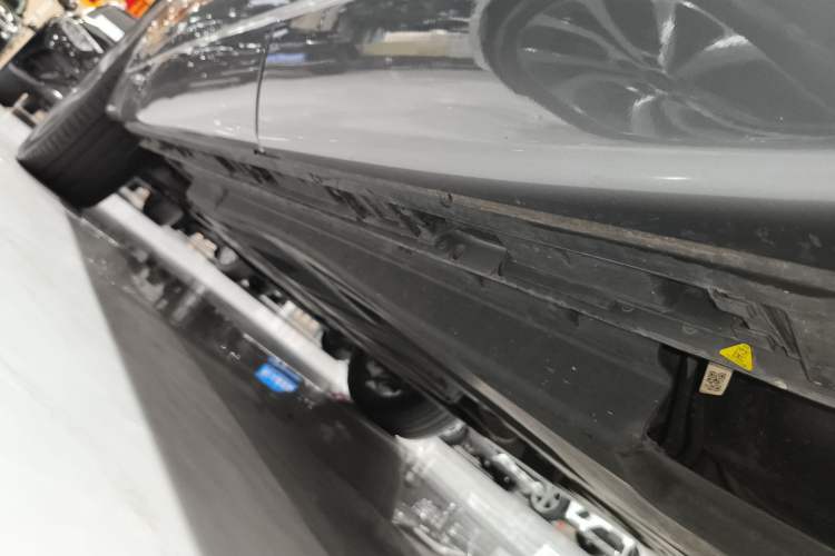 Used Jaguar F-PACE 2021 340 PS R-Dynamic SE Left Side Sill
