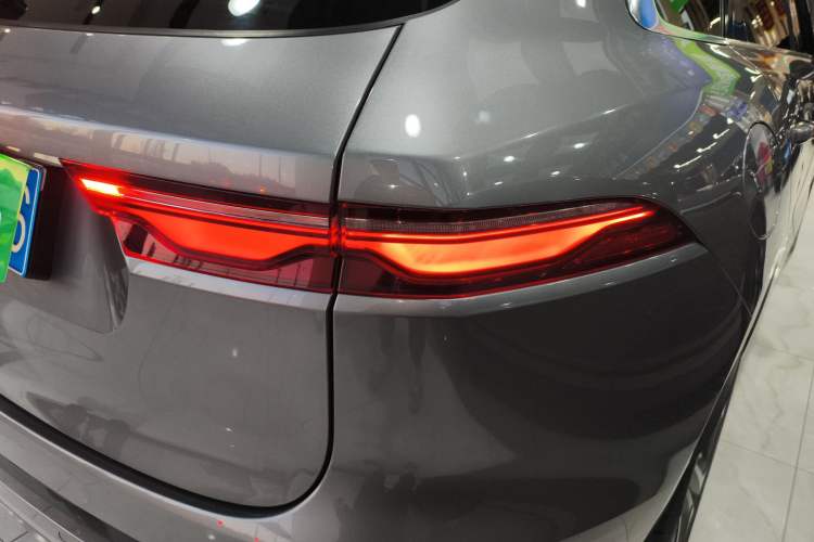 Used Jaguar F-PACE 2021 340 PS R-Dynamic SE Right Rear Taillight