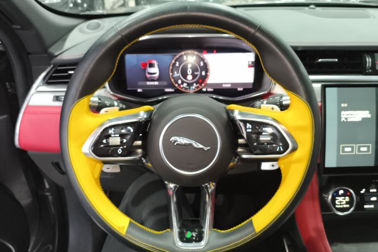 Used Jaguar F-PACE 2021 340 PS R-Dynamic SE Steering Wheel