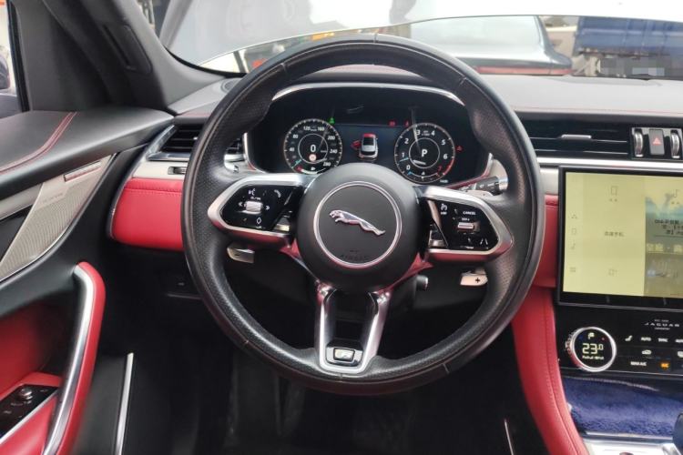 Used Jaguar F-PACE 2021 340 PS R-Dynamic SE Steering Wheel