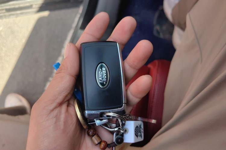 Used Jaguar F-PACE 2021 340 PS R-Dynamic SE Vehicle Key