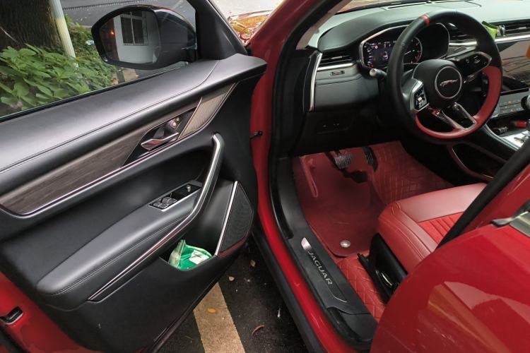 Used Jaguar F-PACE 2021 250 PS Driver Seat