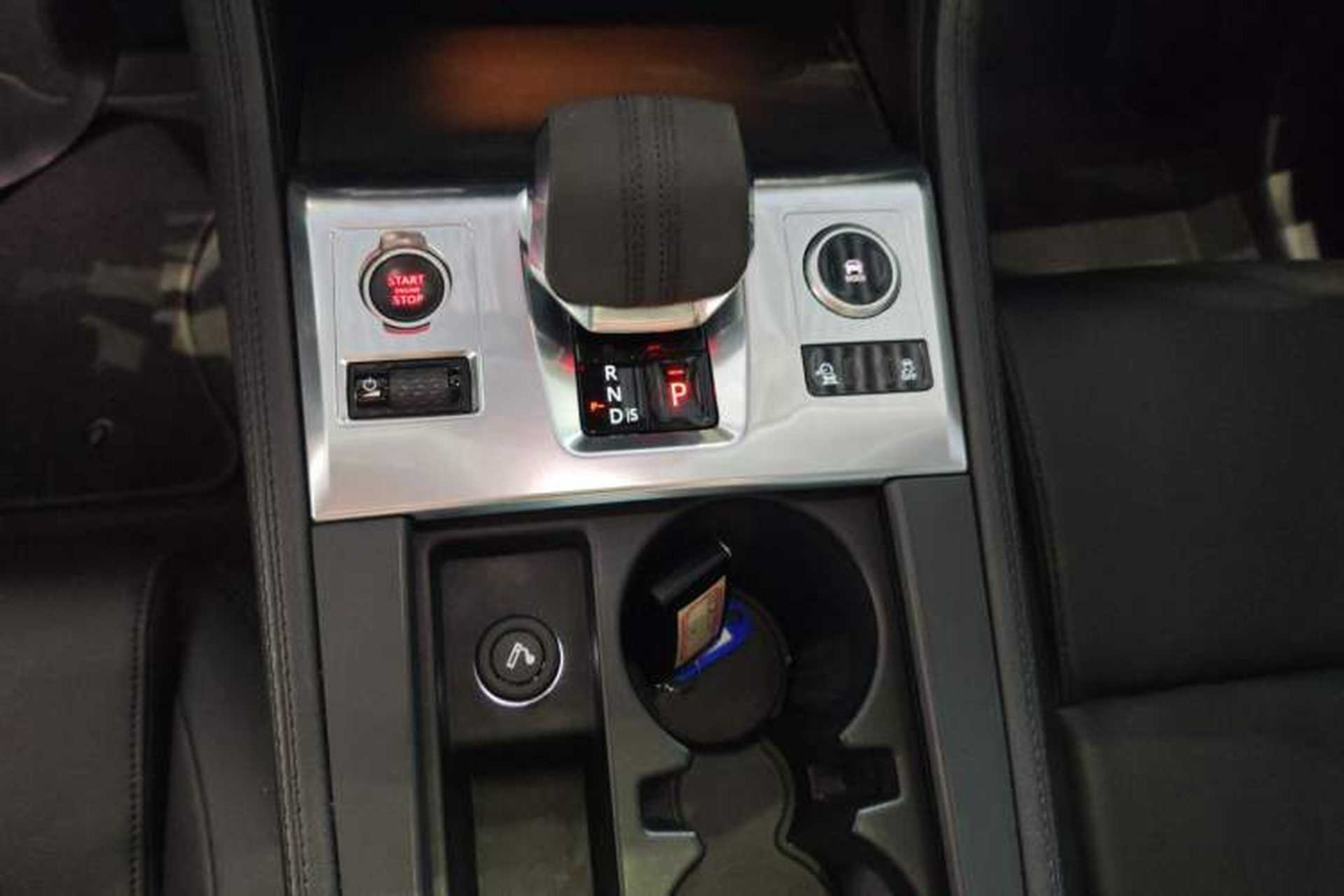 Used Jaguar F-PACE 2021 250 PS Gear Lever