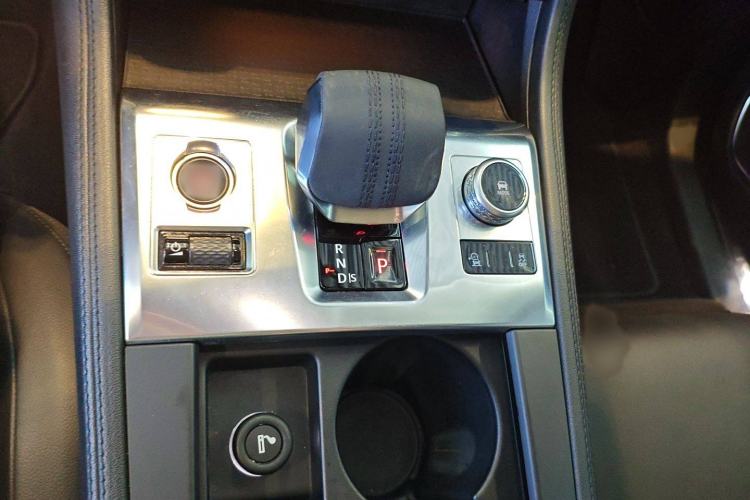 Used Jaguar F-PACE 2021 250 PS Gear Lever