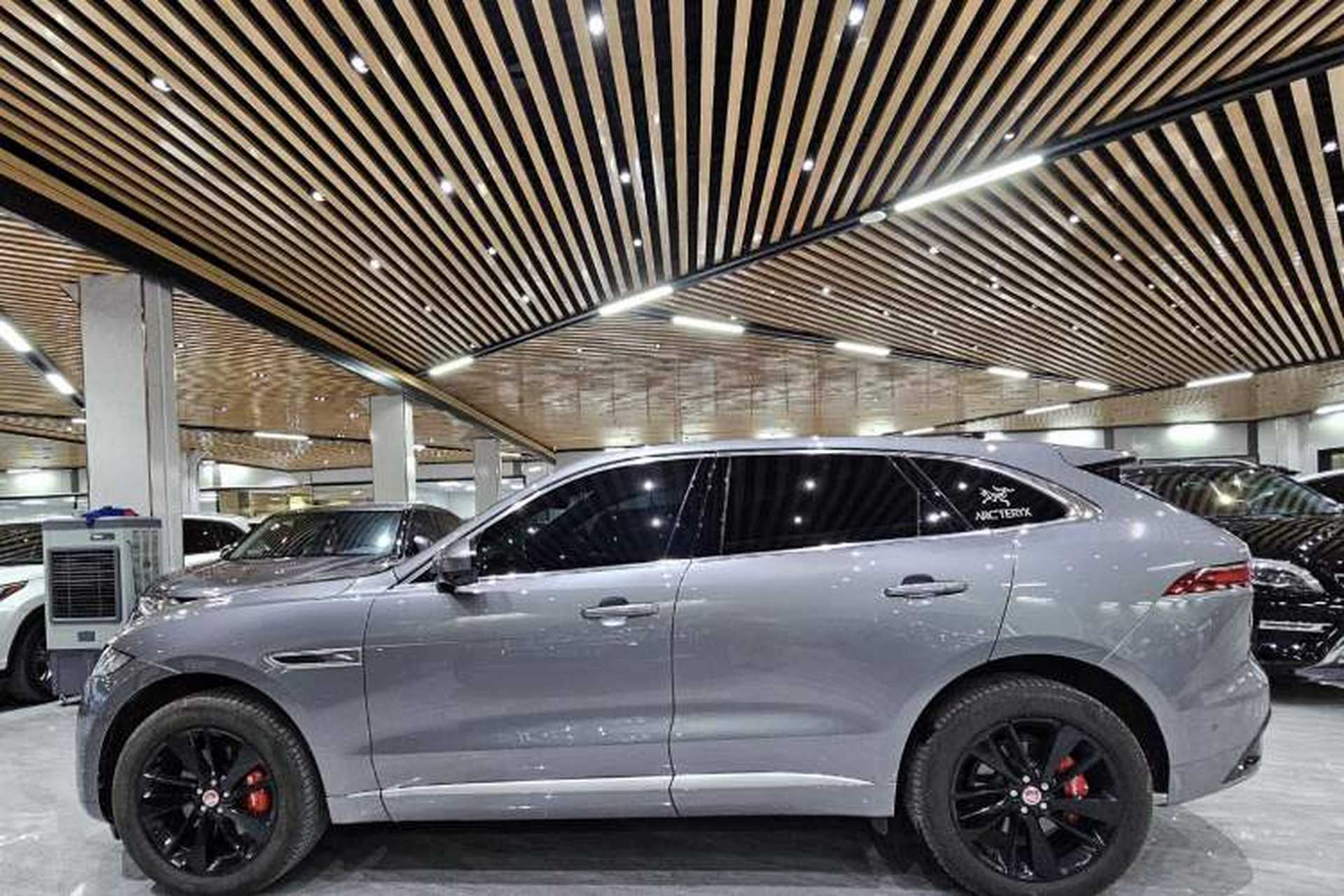 Used Jaguar F-PACE 2021 250 PS R-Dynamic SE Exterior 8