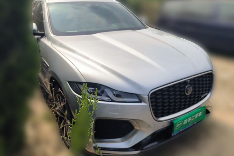 Used Jaguar F-PACE 2021 250 PS R-Dynamic S Front Right 45 Deg