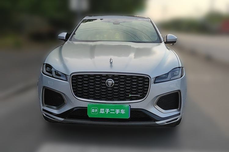 Used Jaguar F-PACE 2021 250 PS R-Dynamic SE Front