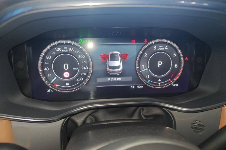 Used Jaguar F-PACE 2021 250 PS R-Dynamic S Instrument Cluster