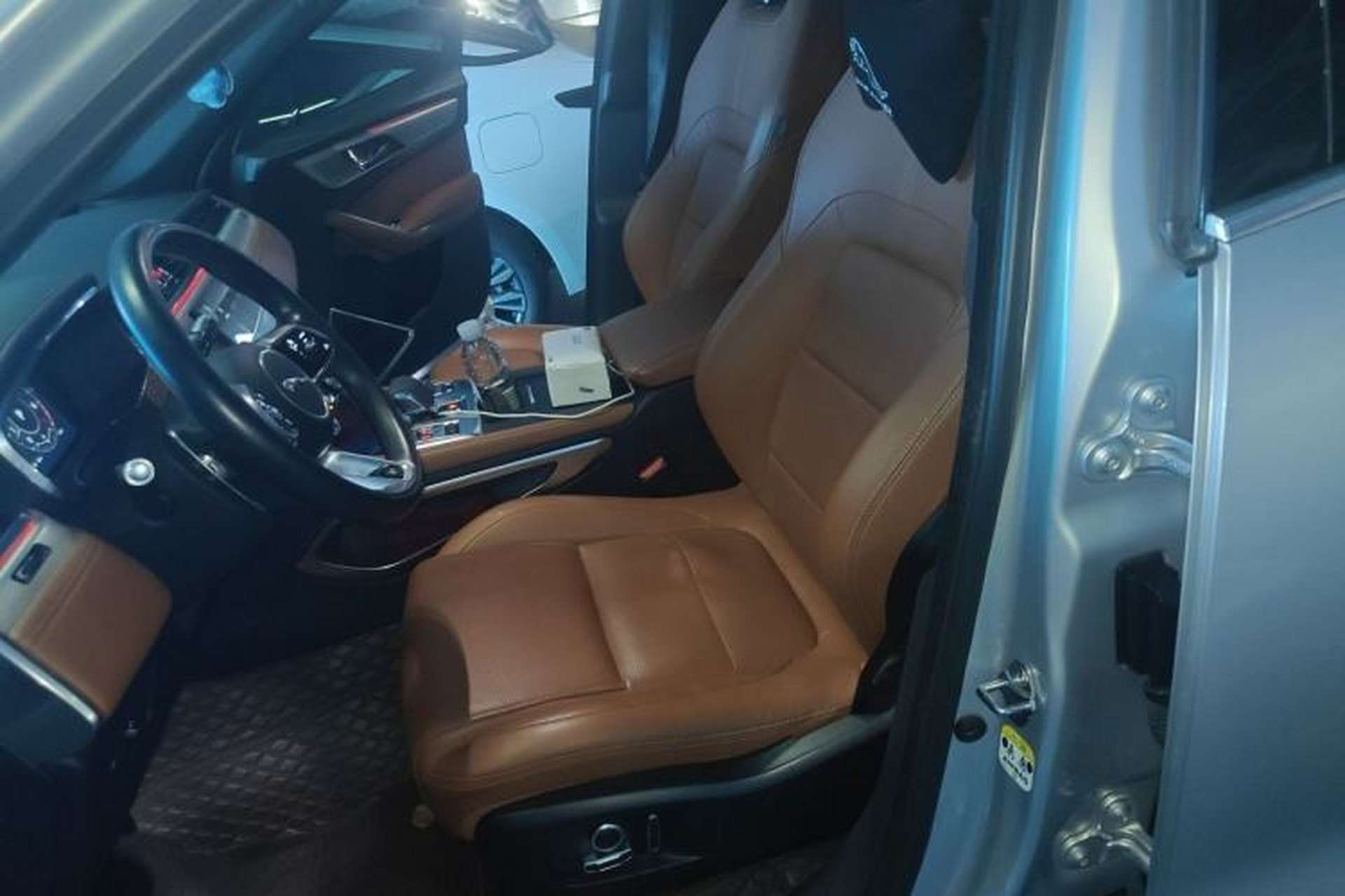Used Jaguar F-PACE 2021 250 PS R-Dynamic S Left Front Seat