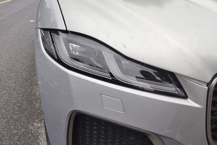 Used Jaguar F-PACE 2021 250 PS R-Dynamic S Right Front Headlight