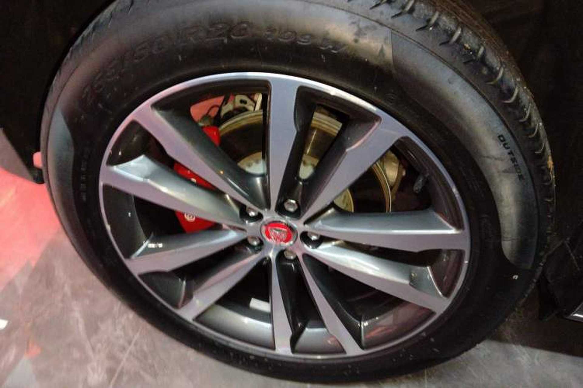 Used Jaguar F-PACE 2021 250 PS R-Dynamic S Right Rear Wheel Hub